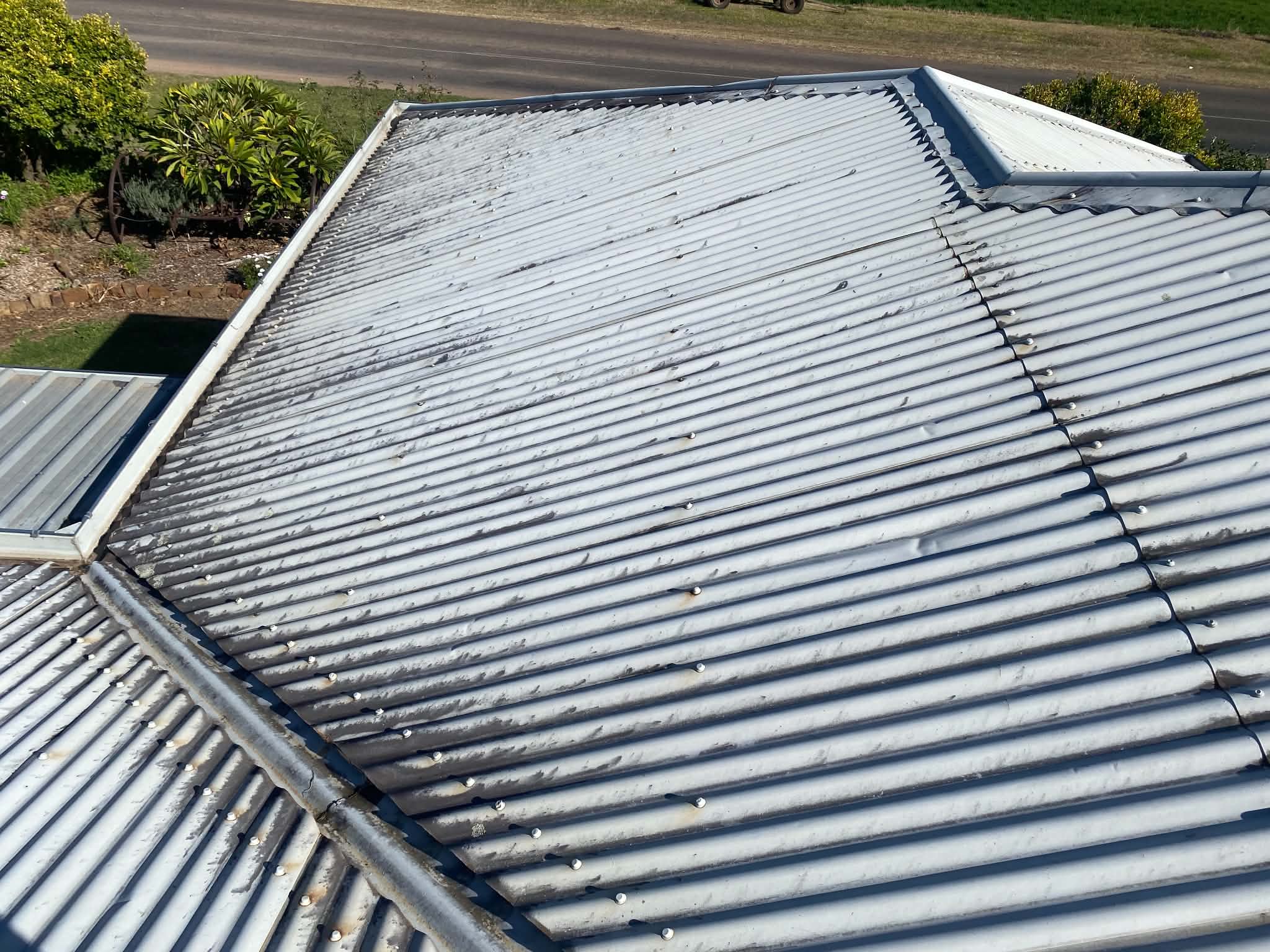 Roof before cleaning