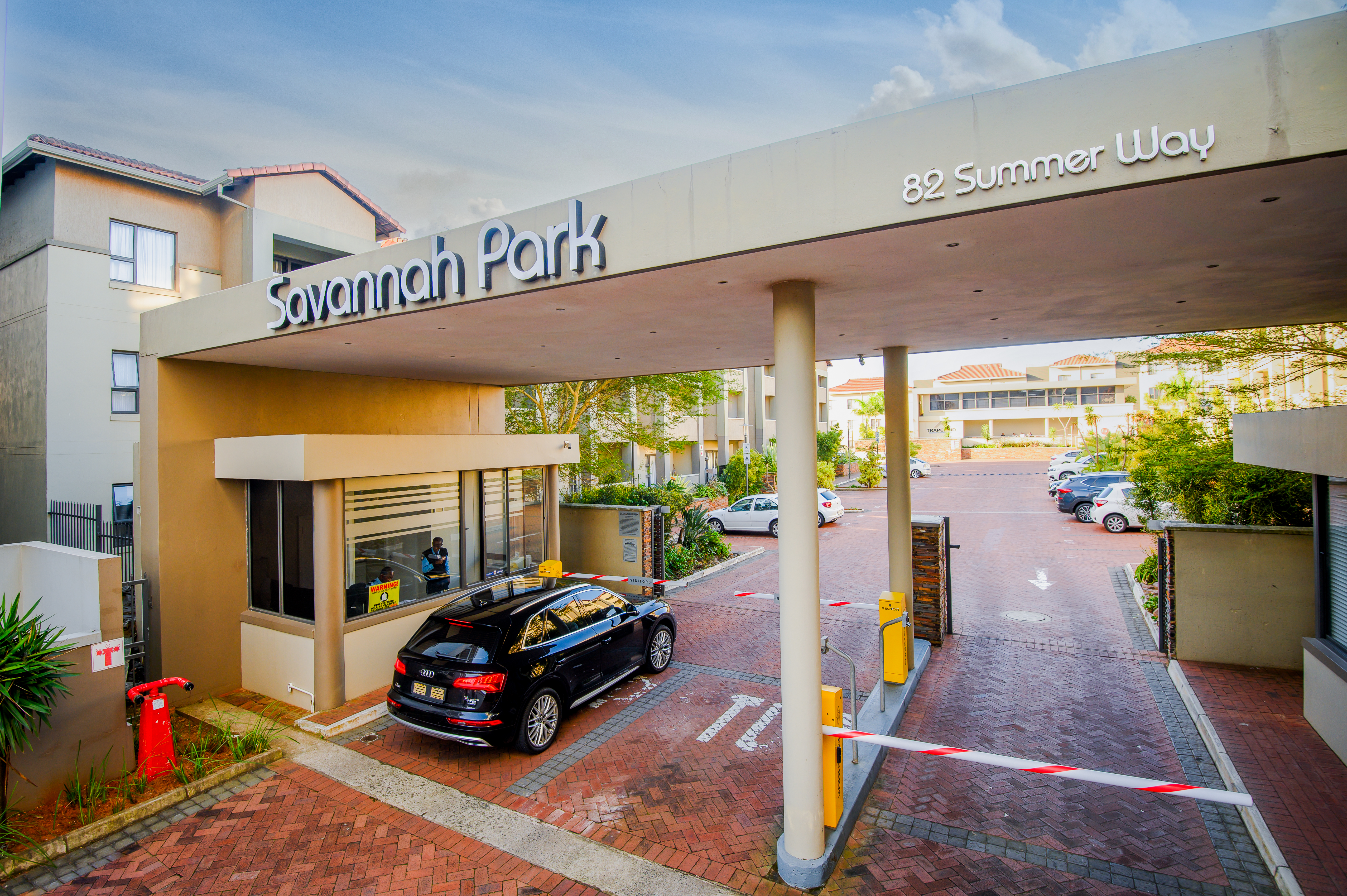 Savannah Park poolside setting
