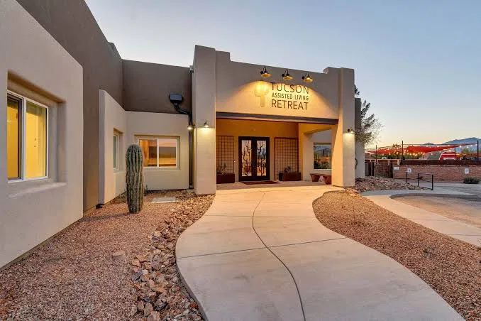 Tucson Assisted Living Retreat community space