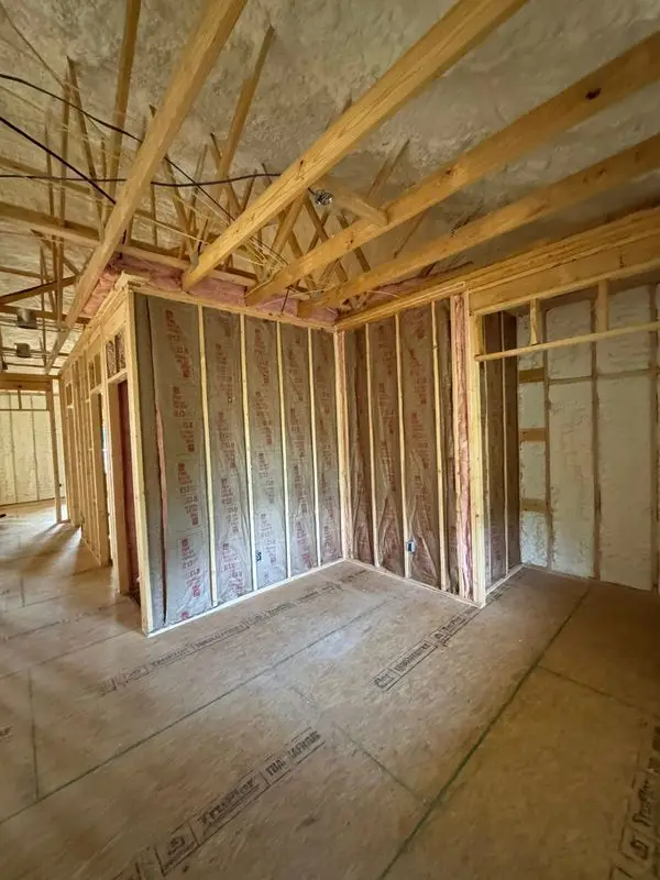 Fiberglass Batt Insulation Reliable Temperature Control
