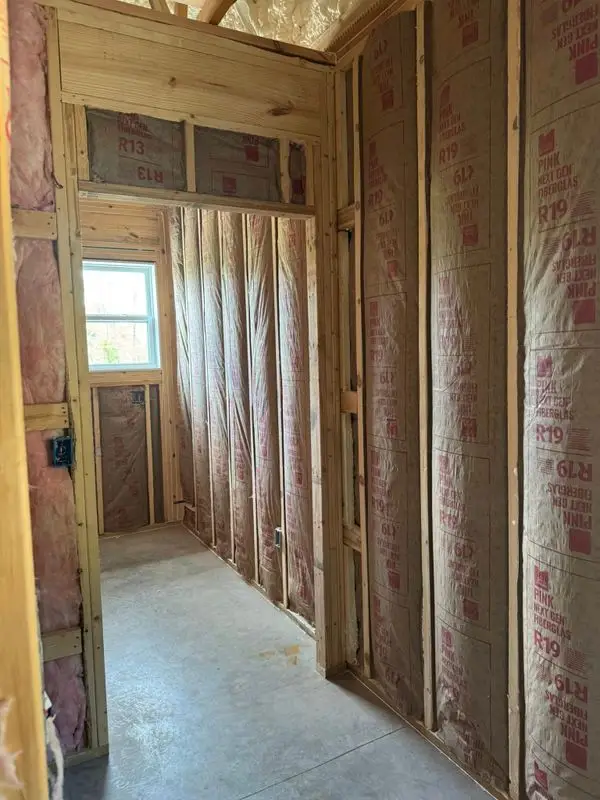 Fiberglass Batt Insulation Construction and Renovations