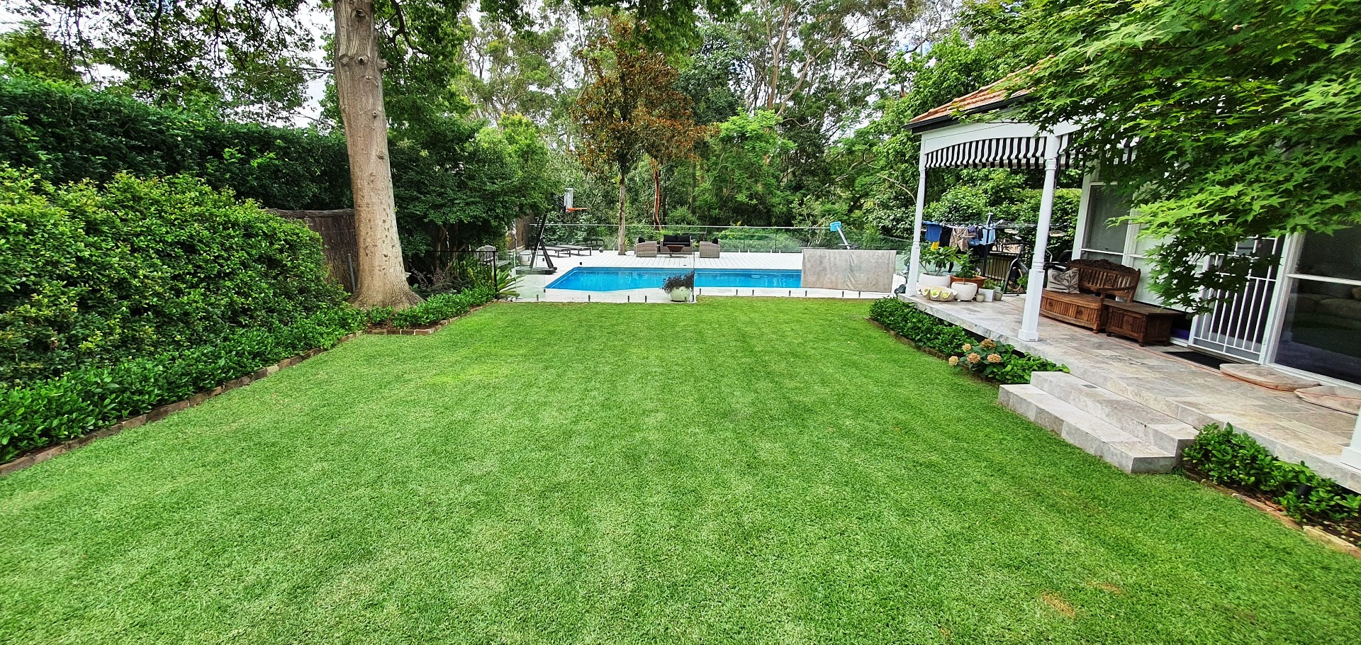 Beautiful Lawns & Gardens