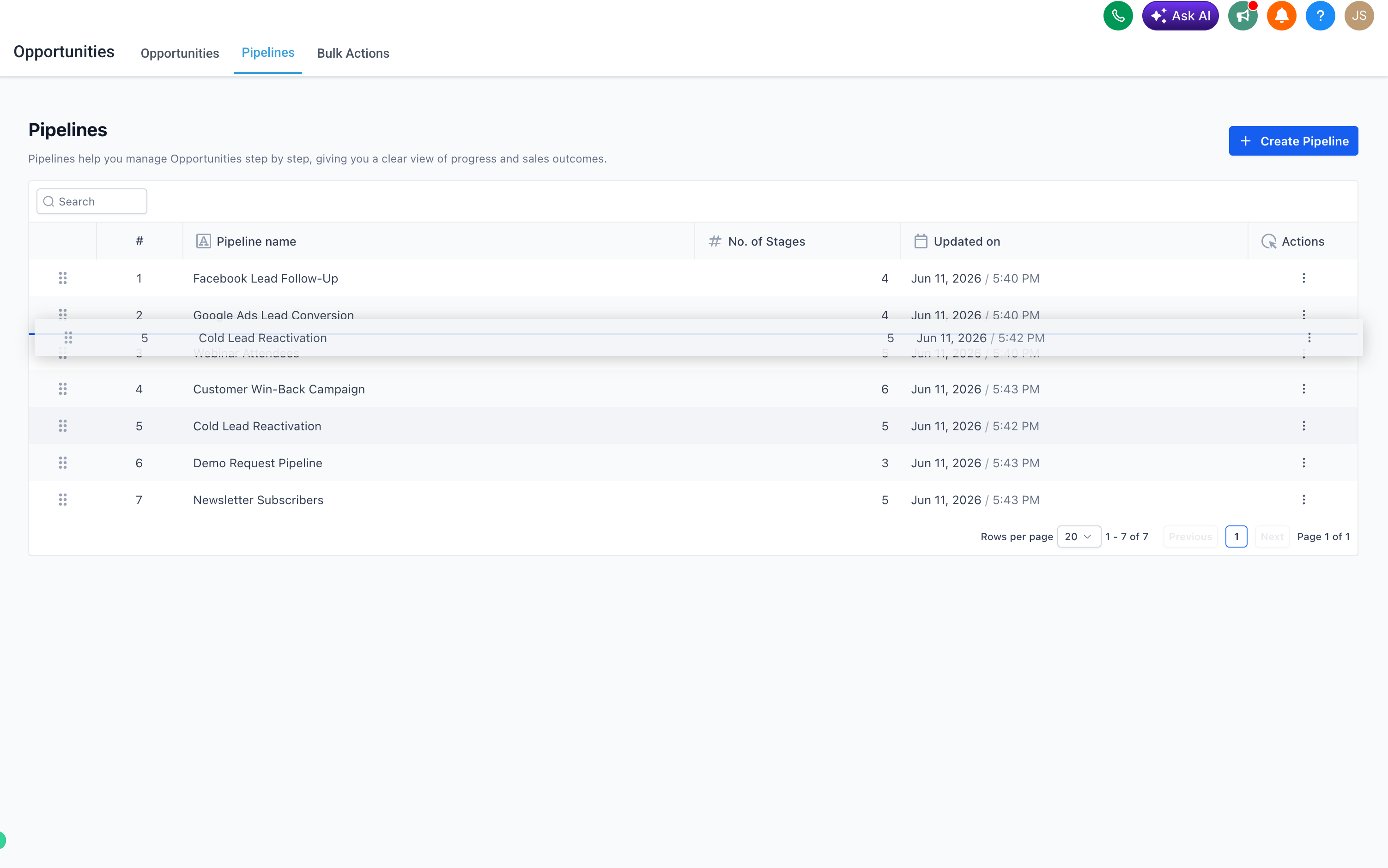 Schermata che mostra come trascinare una pipeline per riordinarla in Futuria CRM.