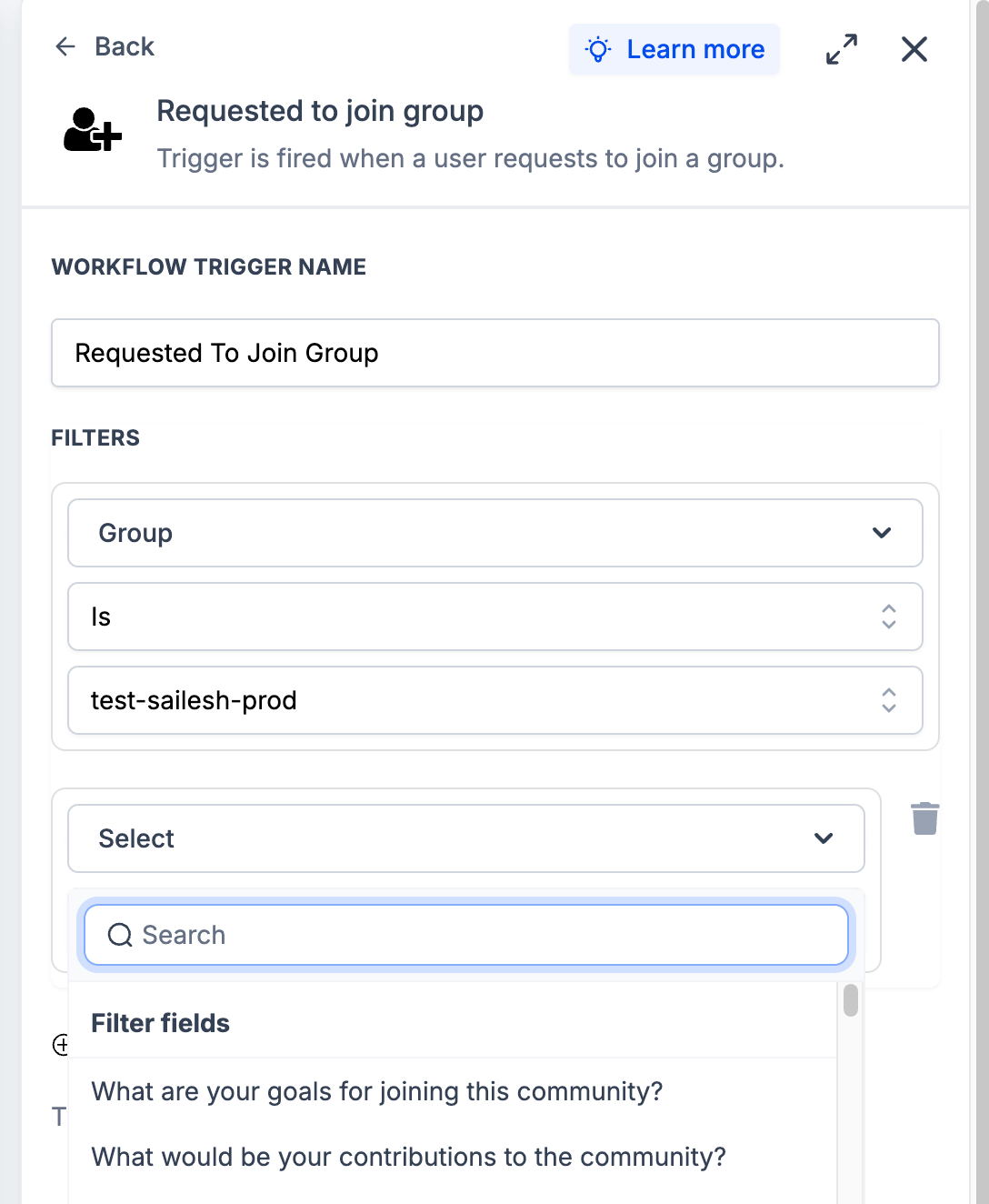 Selezione di un gruppo e visualizzazione delle domande di iscrizione come filtri nel workflow.