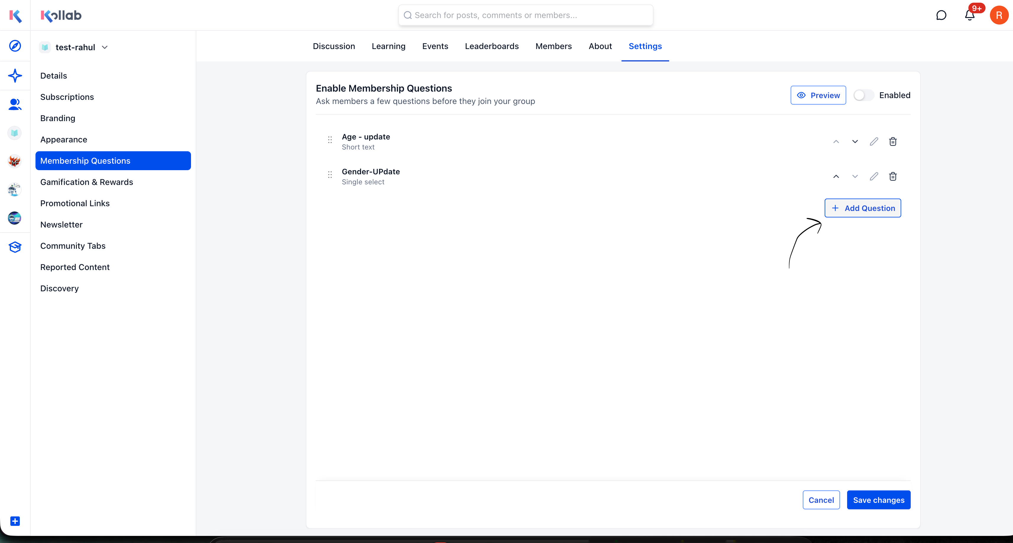 Schermata che mostra come aggiungere una domanda alla community selezionando un campo personalizzato dal CRM.