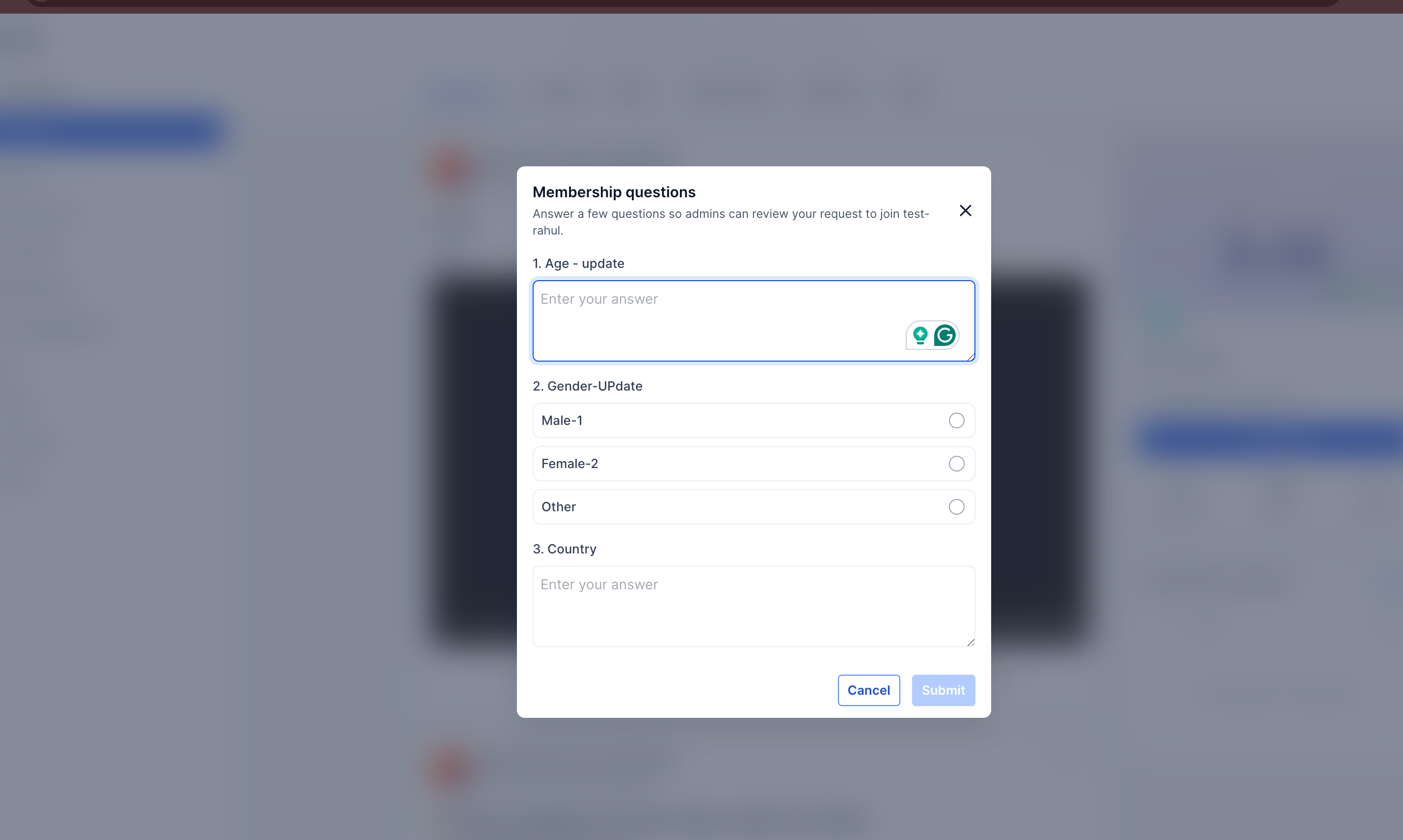Vista utente del modulo di iscrizione alla community con la domanda collegata al campo personalizzato.