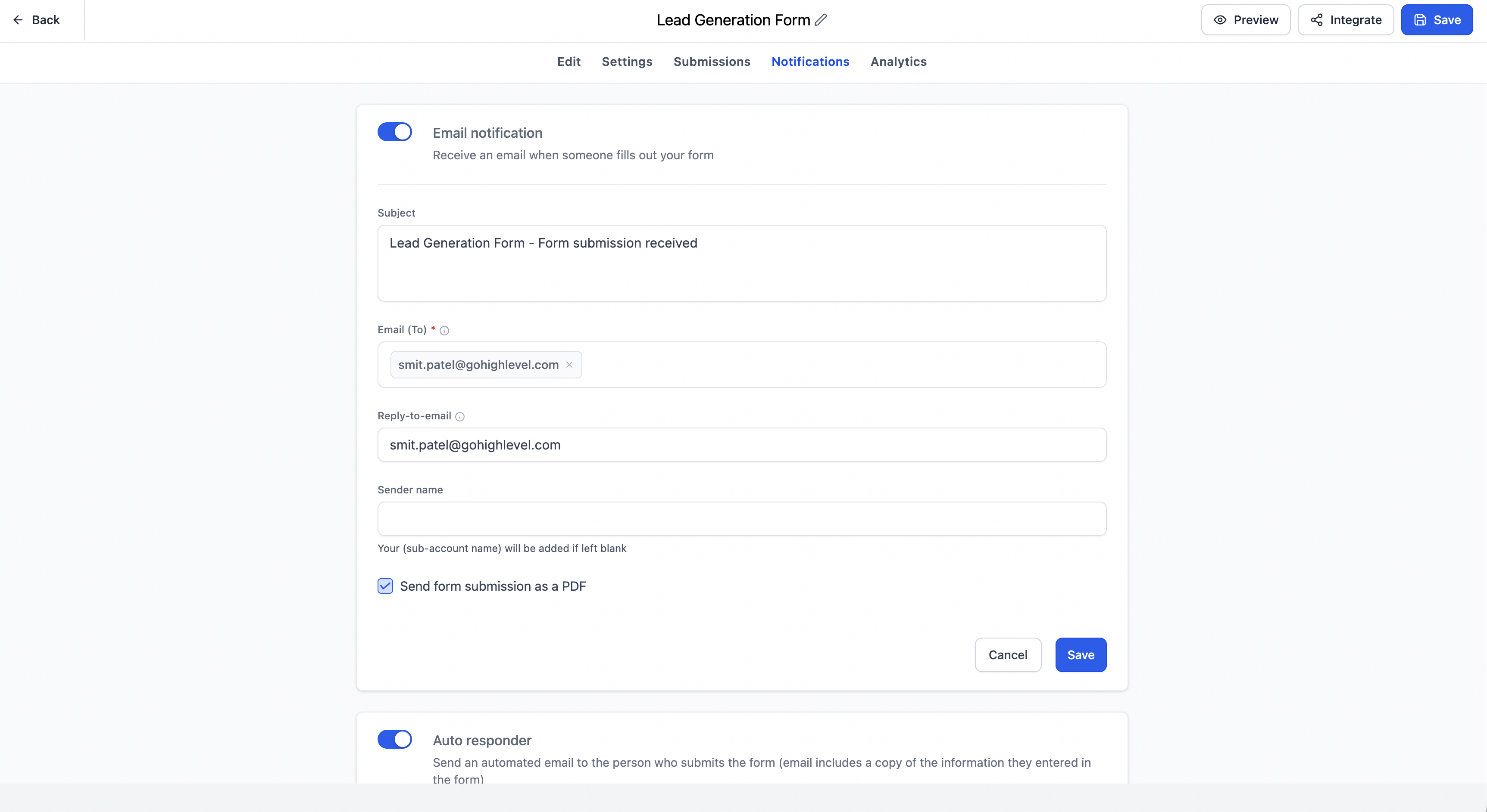La nuova scheda Notifiche nel builder di moduli di Futuria CRM.
