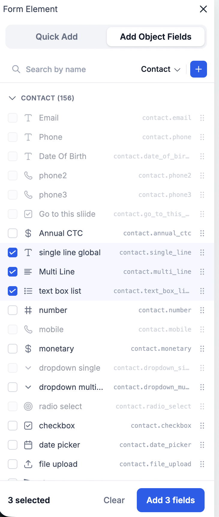 Selezione di più campi personalizzati dall'elenco nel builder di Futuria CRM.