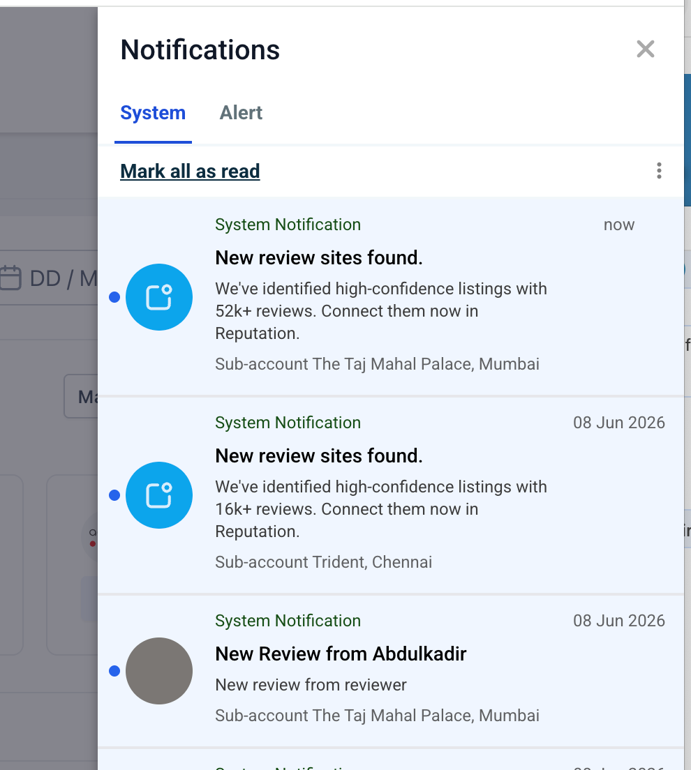 Notifica in-app di Futuria CRM che avvisa della scoperta di nuovi siti di recensioni da collegare.
