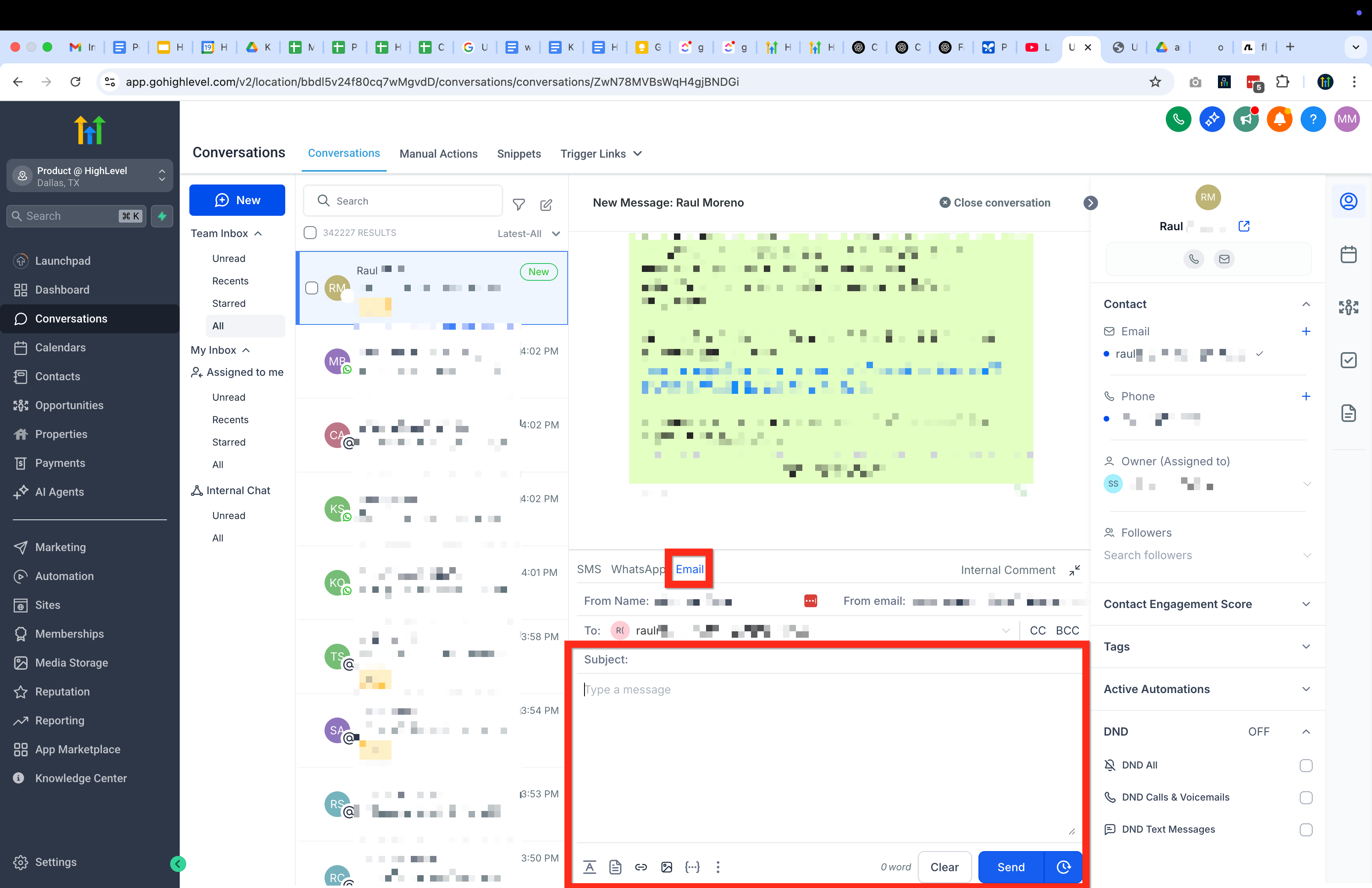 Interfaccia di composizione di una nuova email in Futuria CRM, con il campo 'Da' compilato automaticamente.