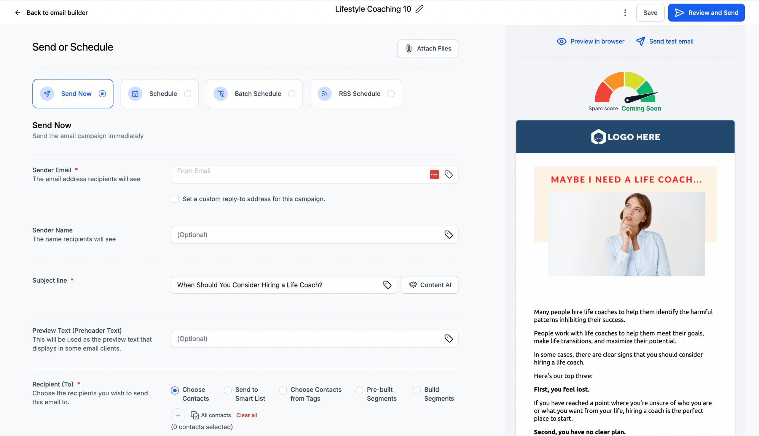 Schermata di configurazione dell'invio della campagna email con il pulsante 'Rivedi e Invia'.