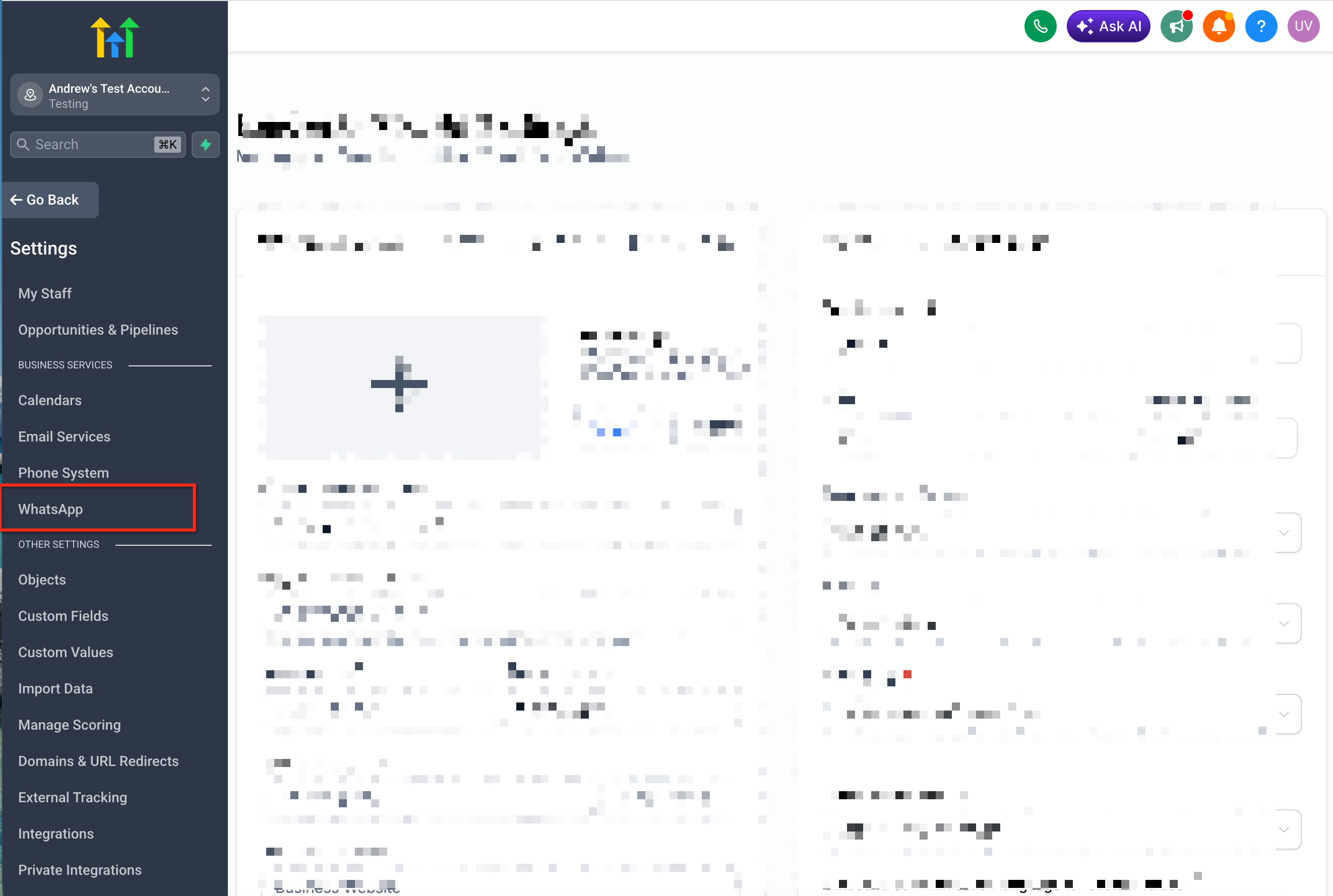 Schermata delle impostazioni di WhatsApp in Futuria CRM.