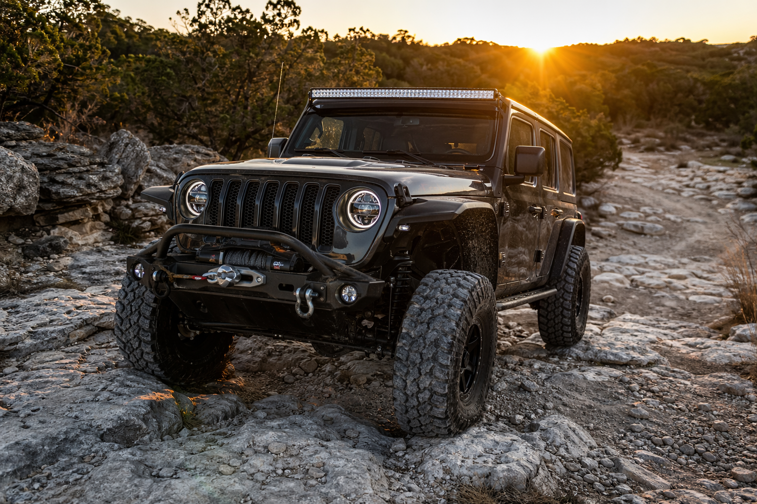 2020 Jeep Wrangler JL Rubicon — 4 inch EVO lift and trail armor