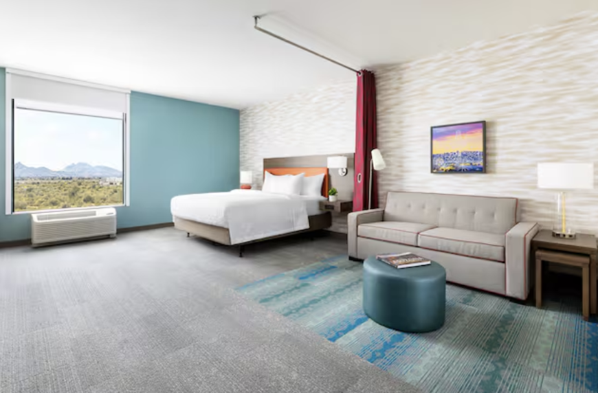 Suite 4: The Pinnacle Peak Suite