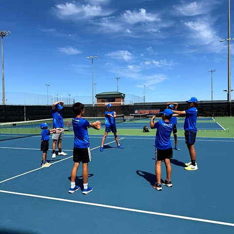 Junior tennis players practicing exercise coordination and physical development drills at Zenniq Academy
