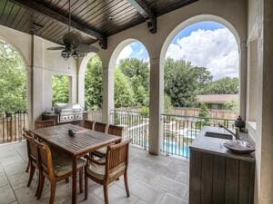 Home addition in Hedwig Village