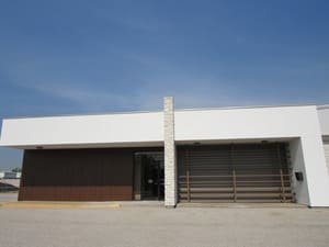 {{ custom_values.service_4 }} in {{custom_values.area_4})