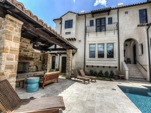 {{ custom_values.service_3 }} in {{custom_values.area_7})