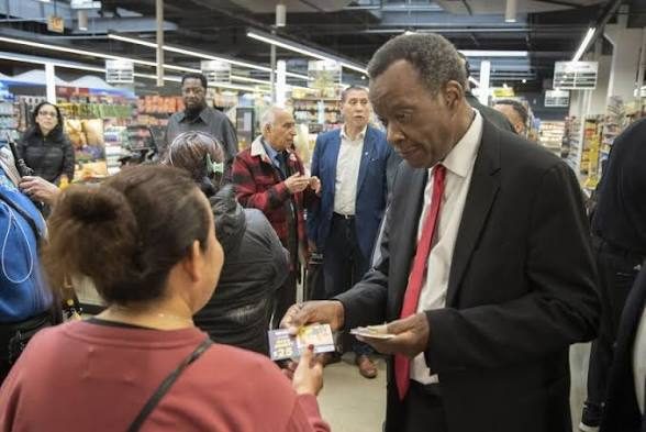 Dr. Willie Wilson on the campaign trail