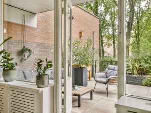 Outdoor Spaces in Highland Park