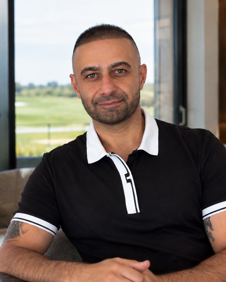 Hassan, golf psychologist and mental performance coach