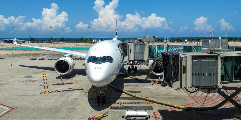 Airplane boarding