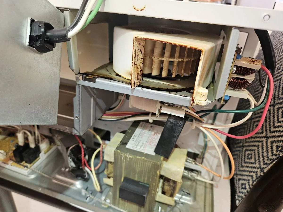 Door sticking on a built-in column &mdash; Wolf MDD30CM/B/TH microwave oven, Norcross, GA