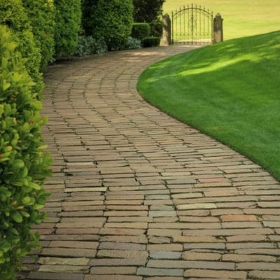 landscaping in Huntsville al