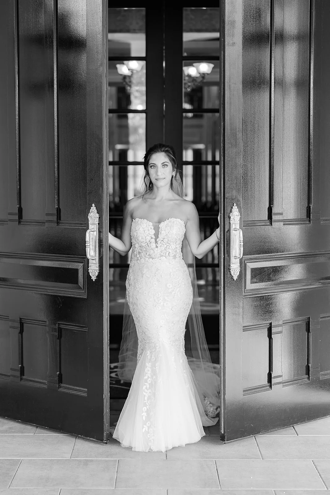 Eleni and Vasili — wedding day moment