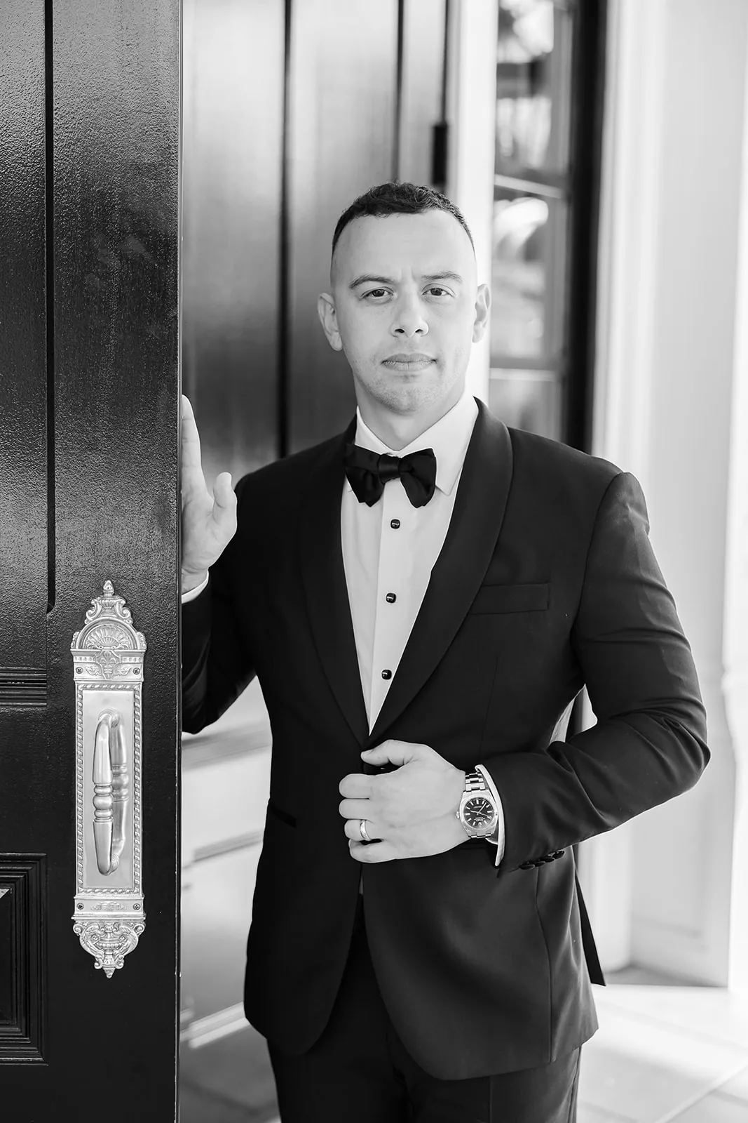 Eleni and Vasili — wedding day moment