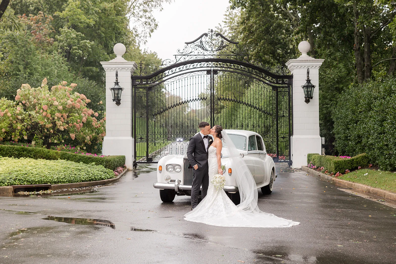 Eleni and Vasili — wedding day moment