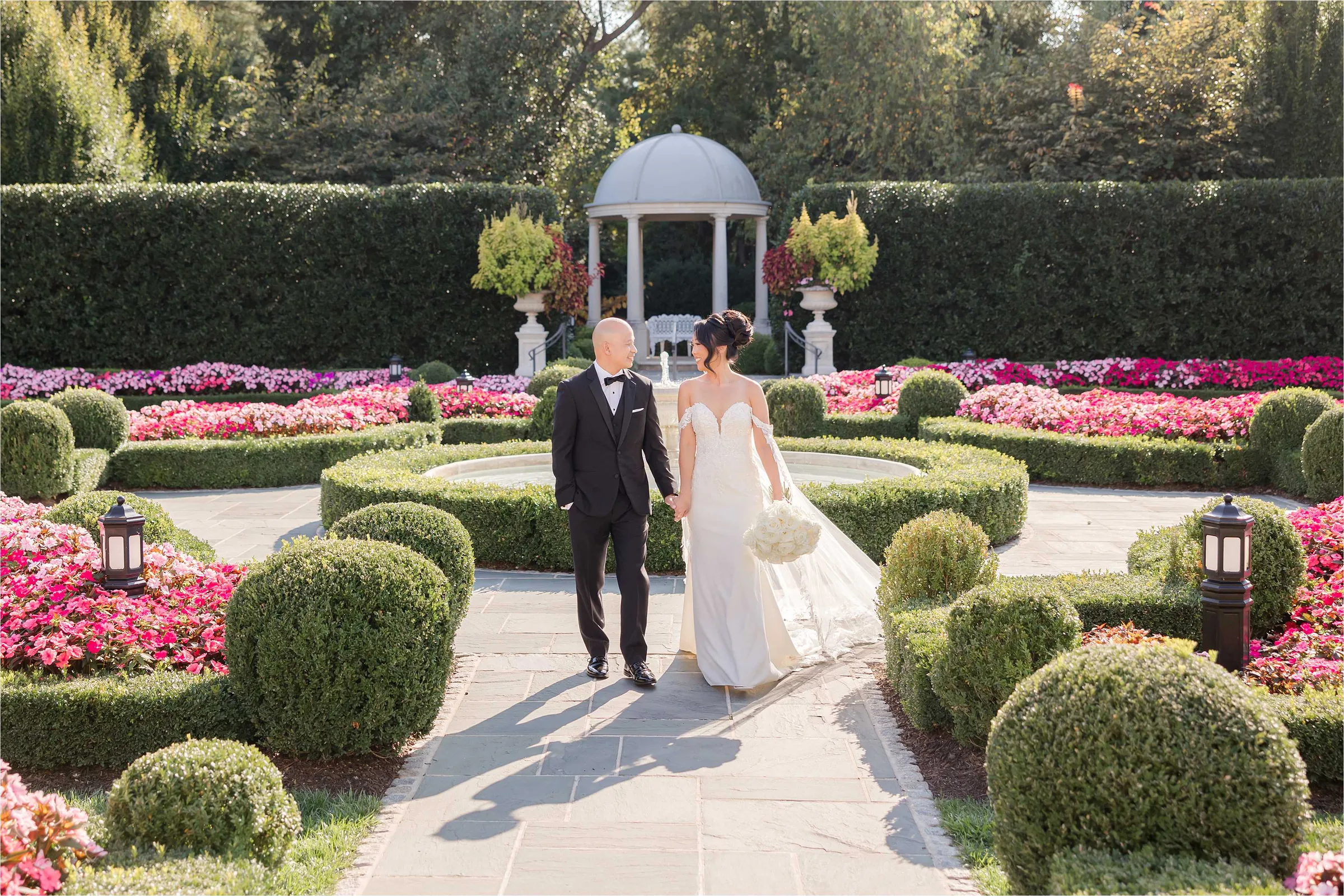 Stephanie and Cliff — bride and bridesmaids in the garden
