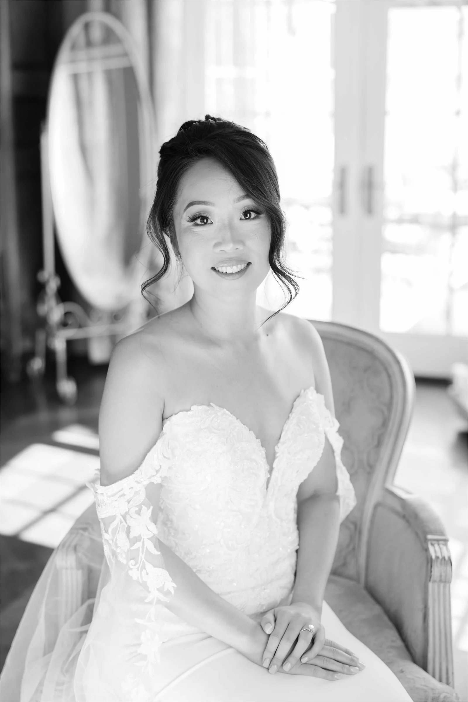 Stephanie and Cliff — couple kiss, editorial close