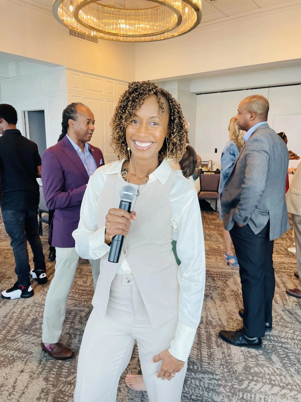 Michelle Fletcher founded Holistic Business Network to help wellness brand owners stop wasting energy in rooms that were never built for them. This MBNews feature explores how HBN connects holistic practitioners with aligned community, visibility, business tools, and the “right room” for sustainable growth.