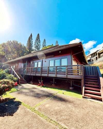 Wood Staining in Honolulu