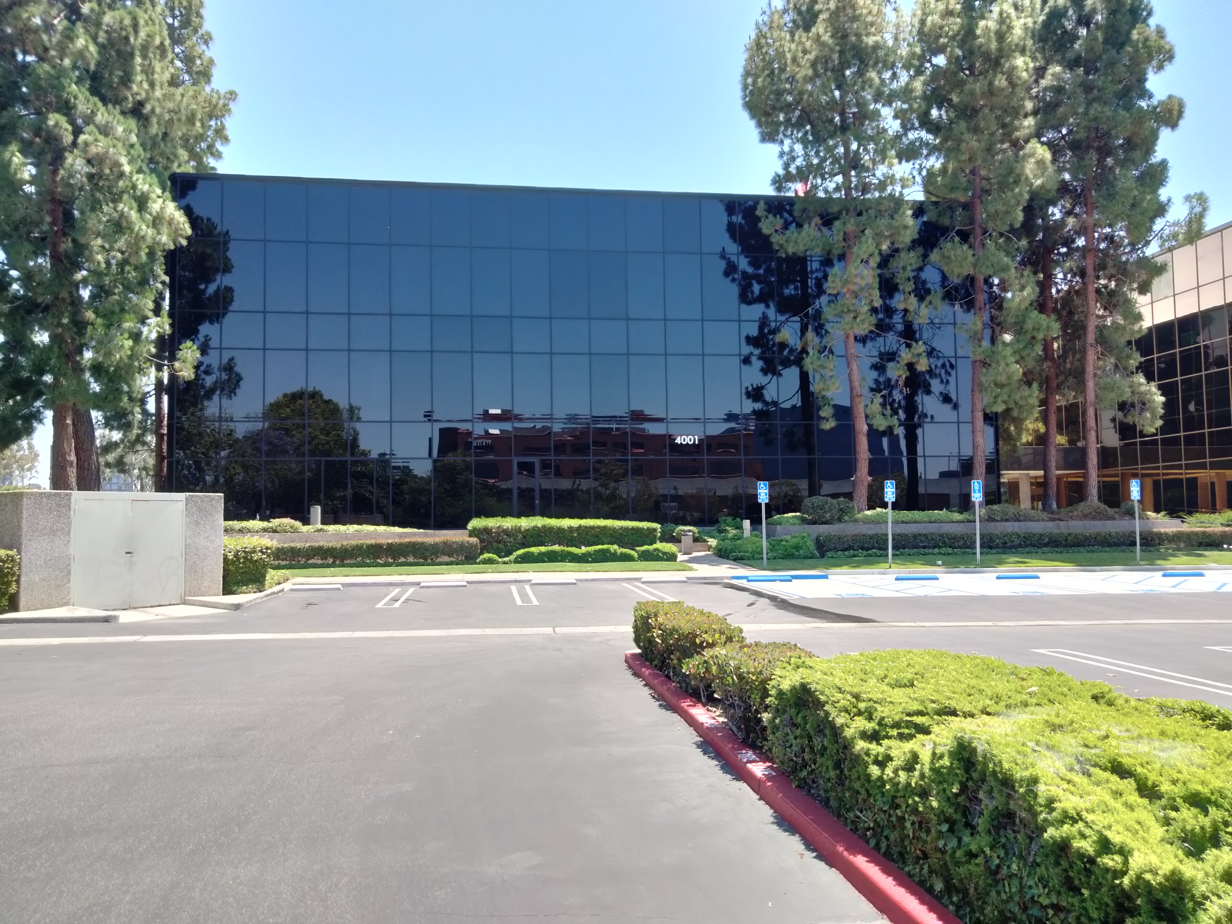 Commercial building BK window cleaning job