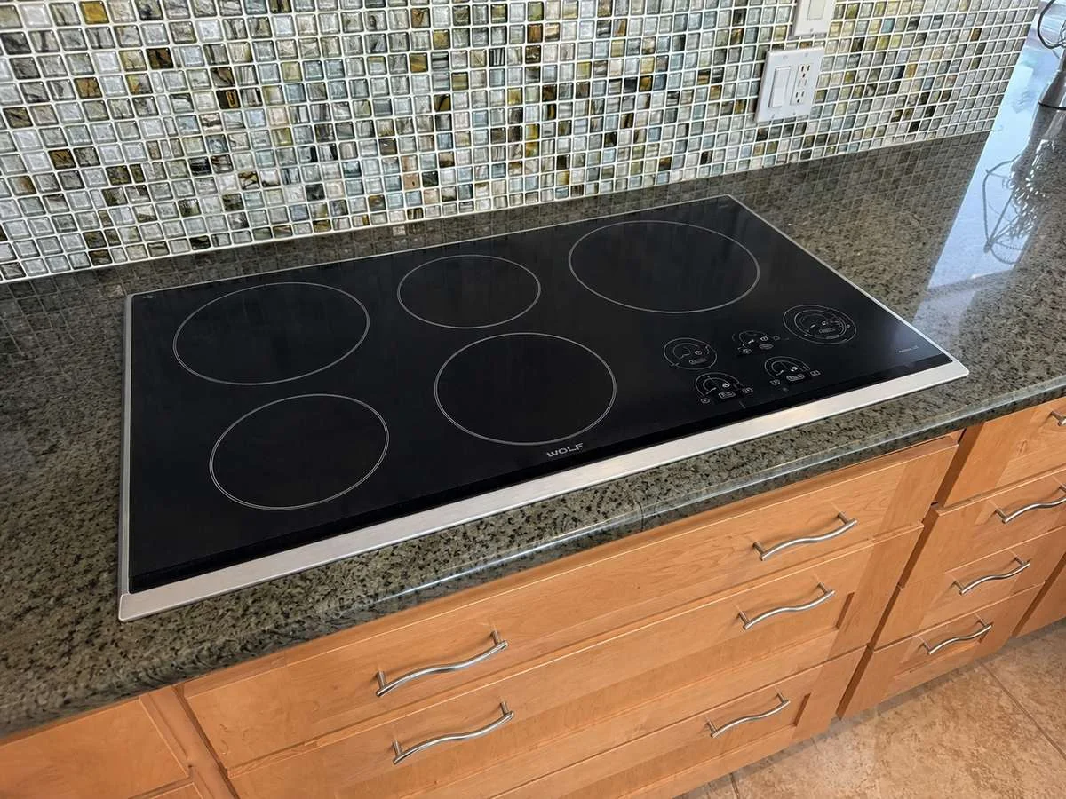 Glass cooktop dead — and the cooktop wasn't at fault &mdash; Wolf CT36E/S electric glass cooktop, Marietta, GA