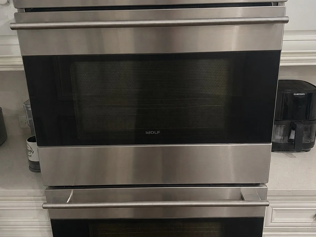 Upper oven ignoring Bake, lower one fine &mdash; Wolf DO30-2U/S-TH built-in double oven, Peachtree Corners, GA