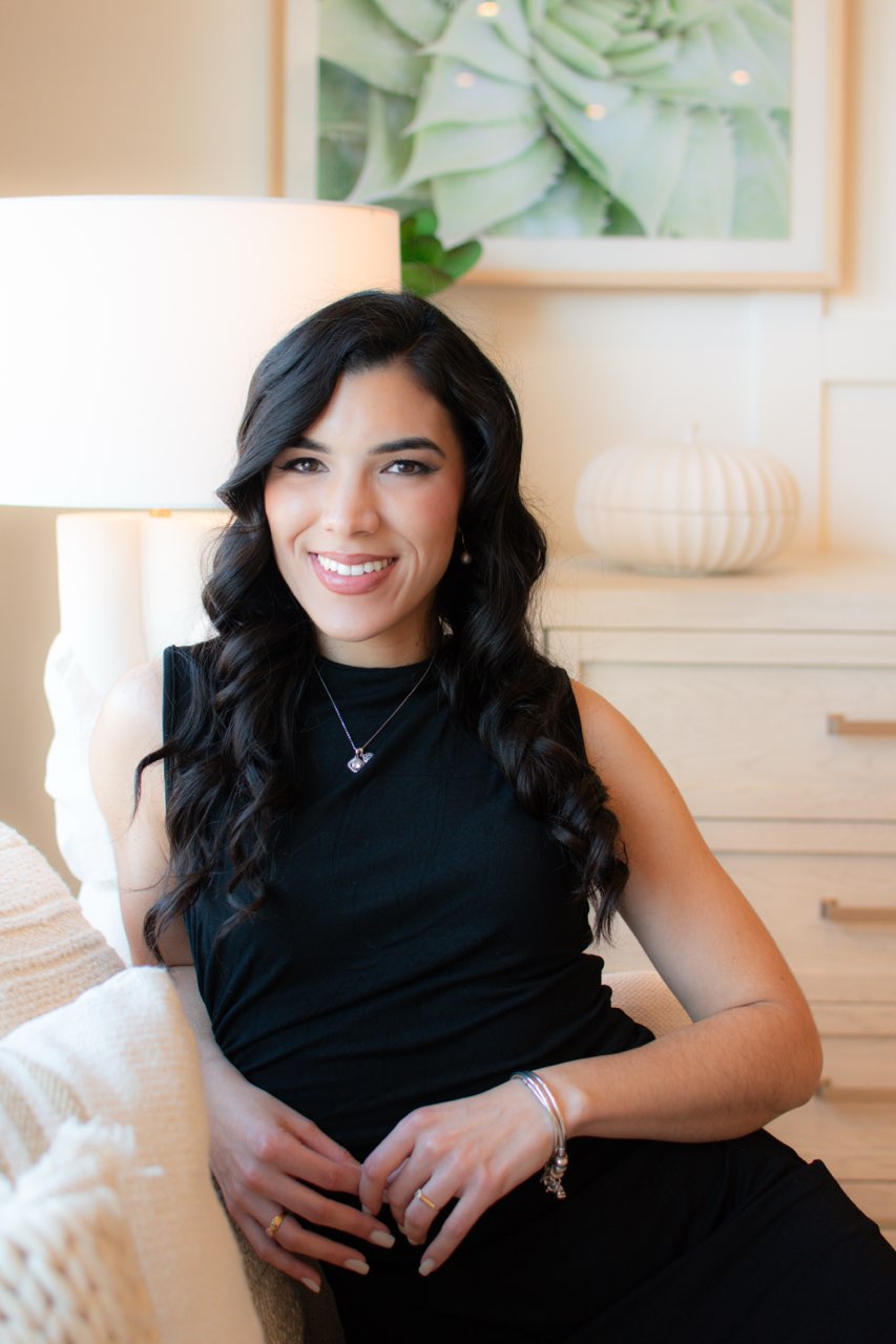 Paola Lozada, profesional de bienes raíces en Virginia