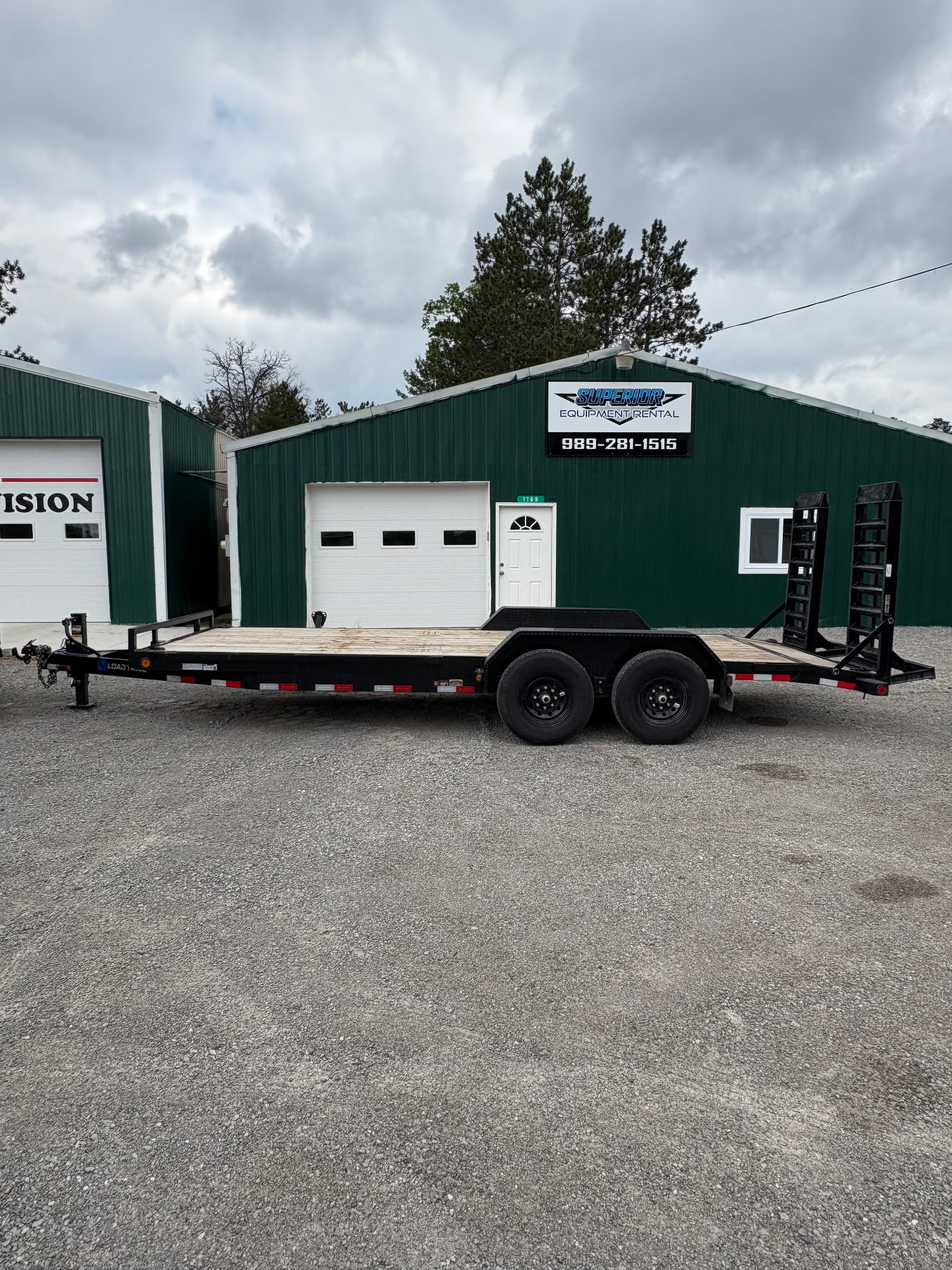 18 foot Flatbed Trailer Image