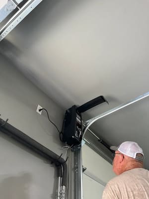 {{ custom_values.service_4 }} in {{custom_values.area_5})