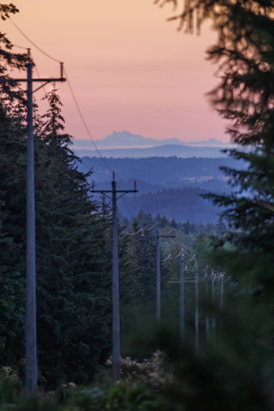 Sunset over the mountains east of Elk Ridge