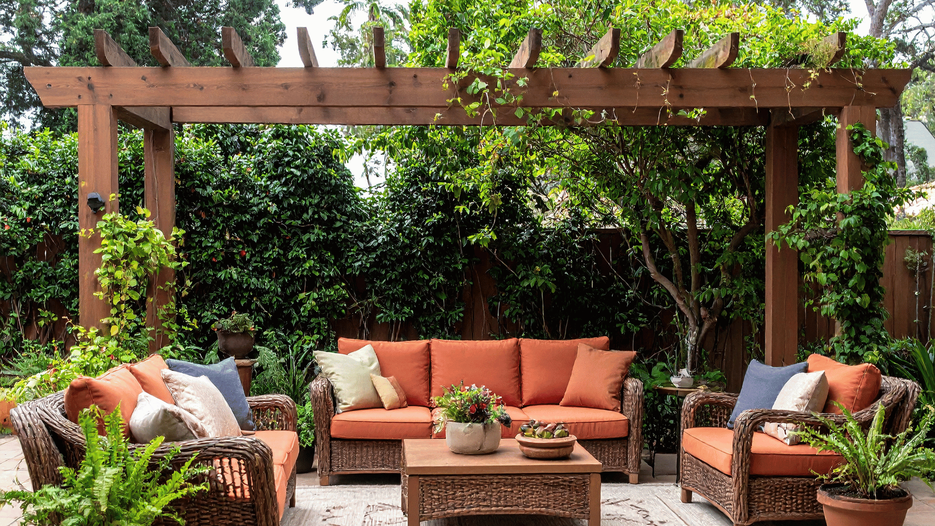 Martinez Pergola Installation