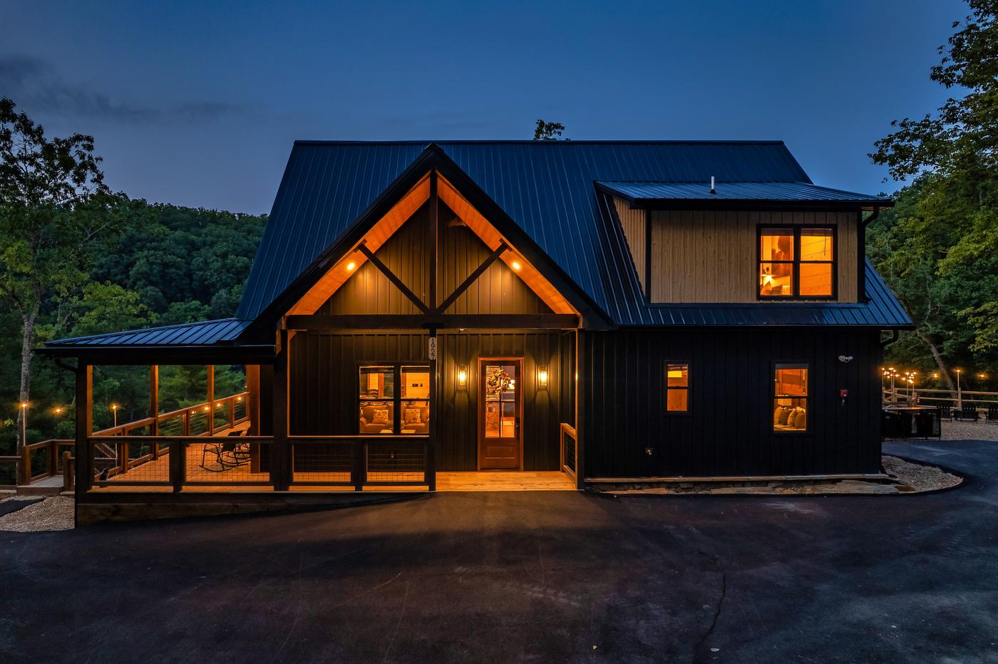 Onyx Lodge — front exterior at night