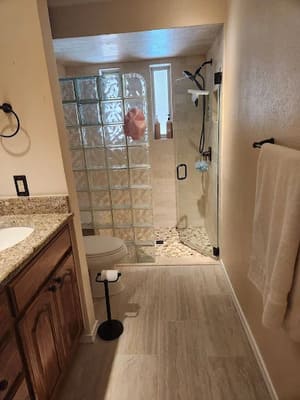 {{ custom_values.service_3 }} in {{custom_values.area_3})