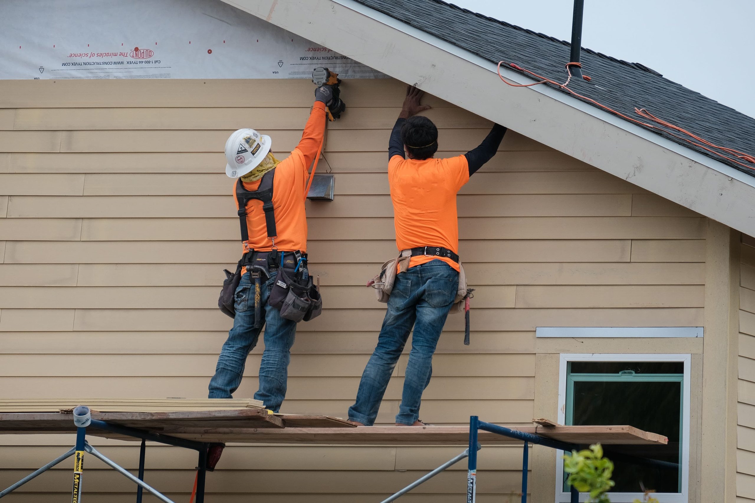 Siding installation and repair