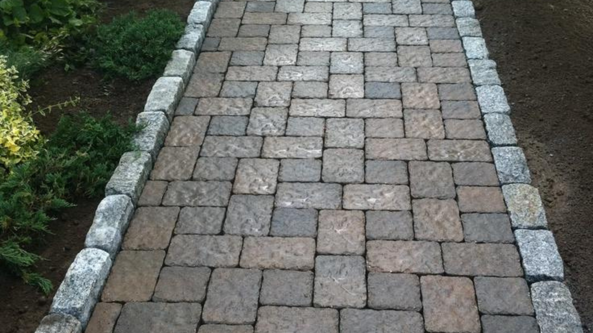 Brick Pavers & Walkways