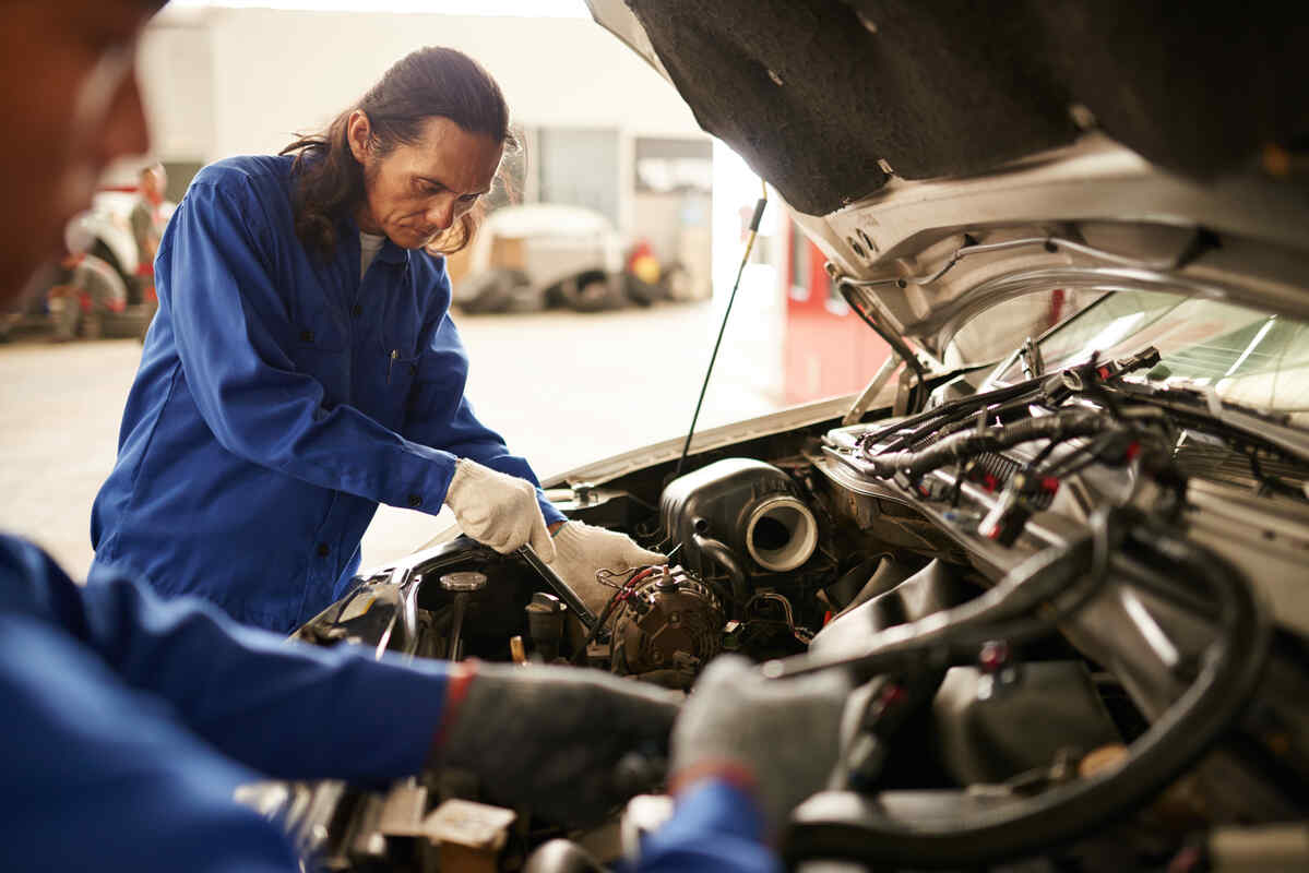 vehicle-detailing-benefits-restore-shine-remove-contaminants-enhance