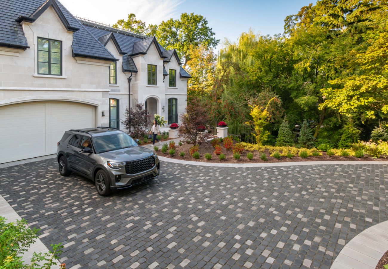 Paver driveway with circular forecourt at Inverness estate property