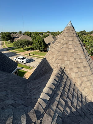 Roof inspection in Hudson oaks
